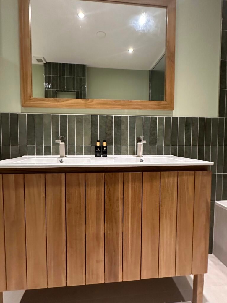 Complete badkamer & toilet — Amsterdam Slotervaart